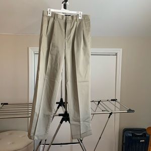 Classic dockers Men’s slacks with cuffs at bottom 32x34